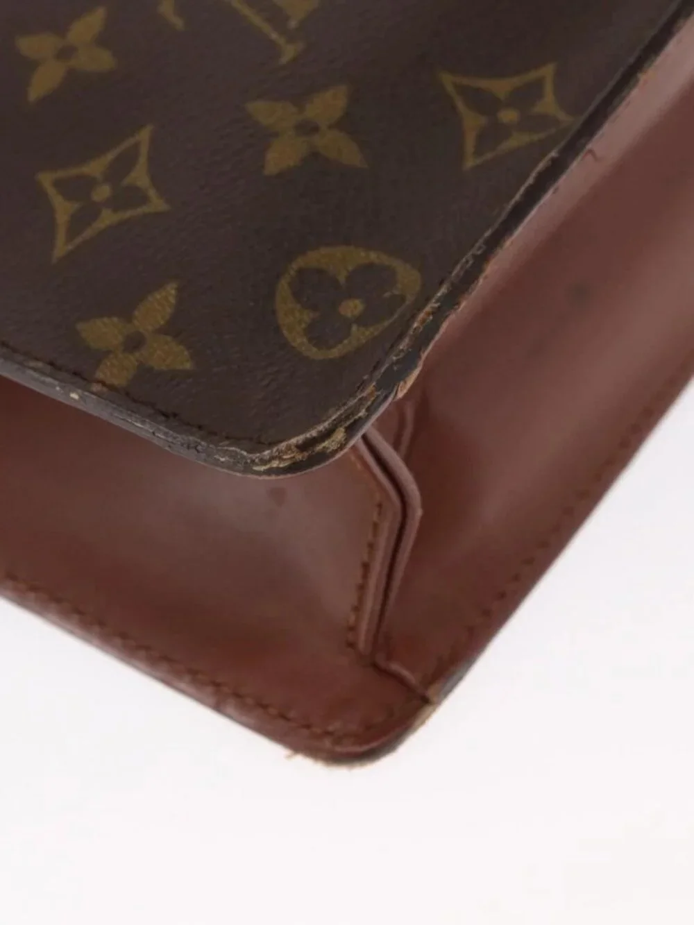 LOUIS VUITTON Monogram Porte Documents Bandouliere Bag M53338 LV Auth ka1231